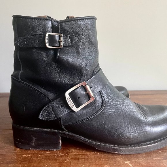 FRYE Vicky Leather Booties Black 9 - Picture 3 of 9